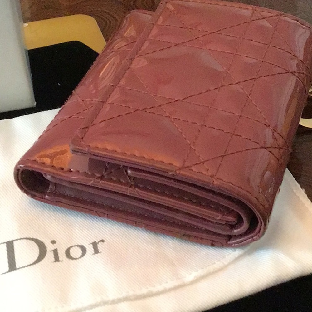 Authentic Lady Dior Lotus Trifold Patent Leather Compact Folding Wallet with COA - Picture 4 of 10